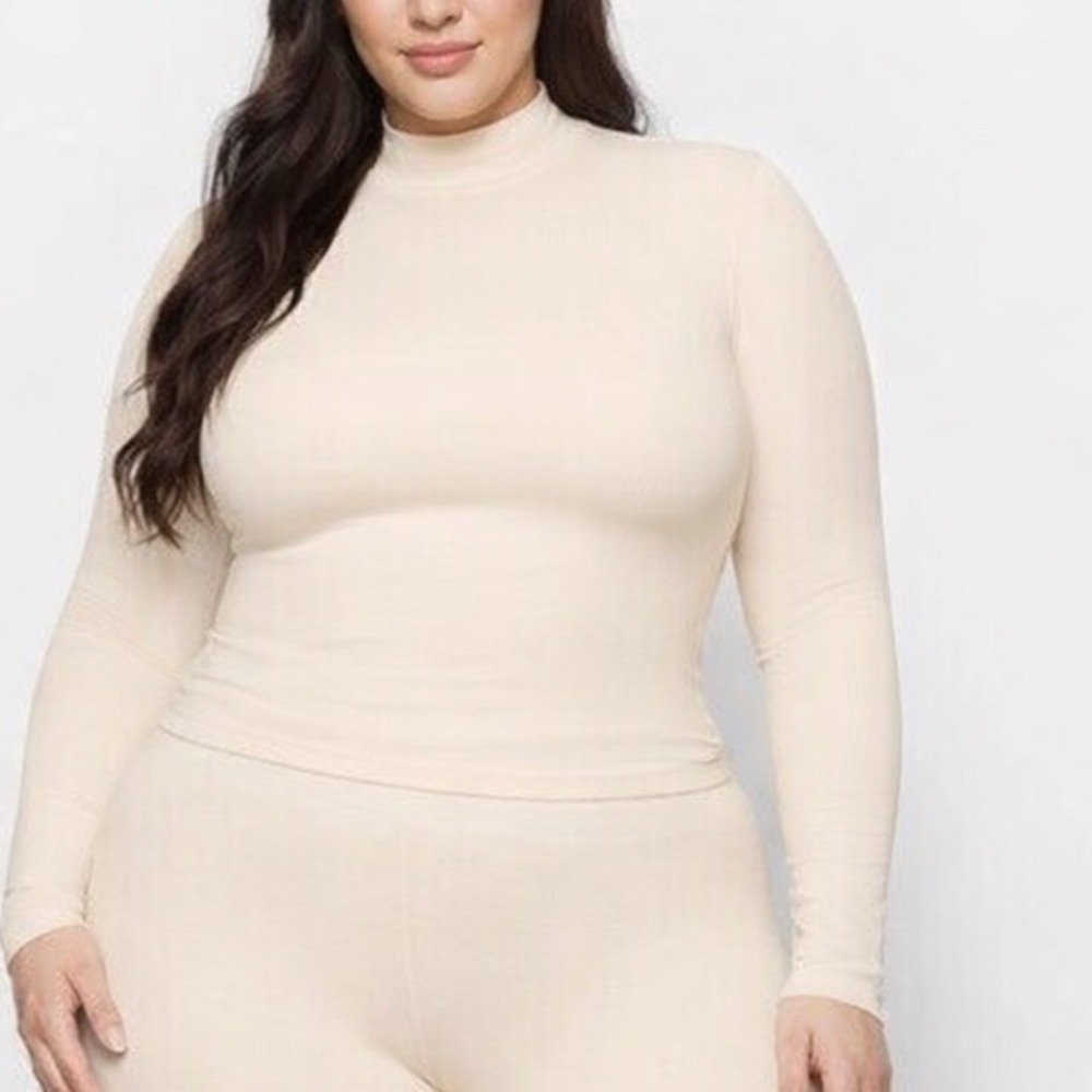 SKIMS Fits Everybody‎ Turtleneck Sand 4X